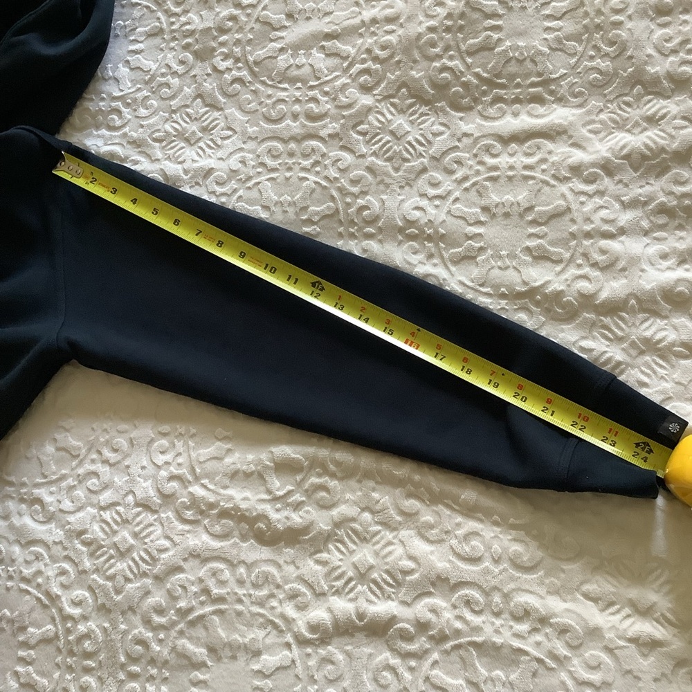 Manny Pacquiao Nike Sportswear Full-Zip Hoodie, size M, BLACK, gold logo, VNTG - Picture 8 of 16